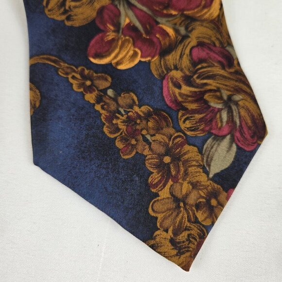 Pierre Cardin 100% Silk Men's Tie Red Gold Floral Pattern Navy Blue Background - Picture 8 of 9